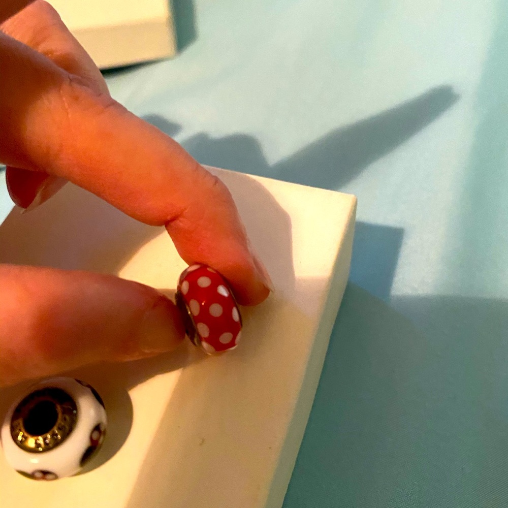 Pandora minnie polka dot charm